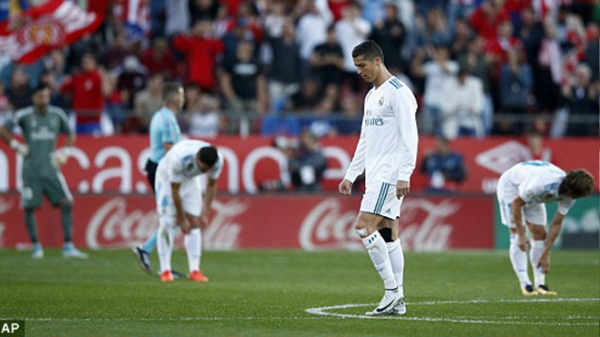 Cristiano Ronaldo: Không chịu làm đại gia thân thiện lại trở thành gã bảo vệ khó tính! Ảnh 1