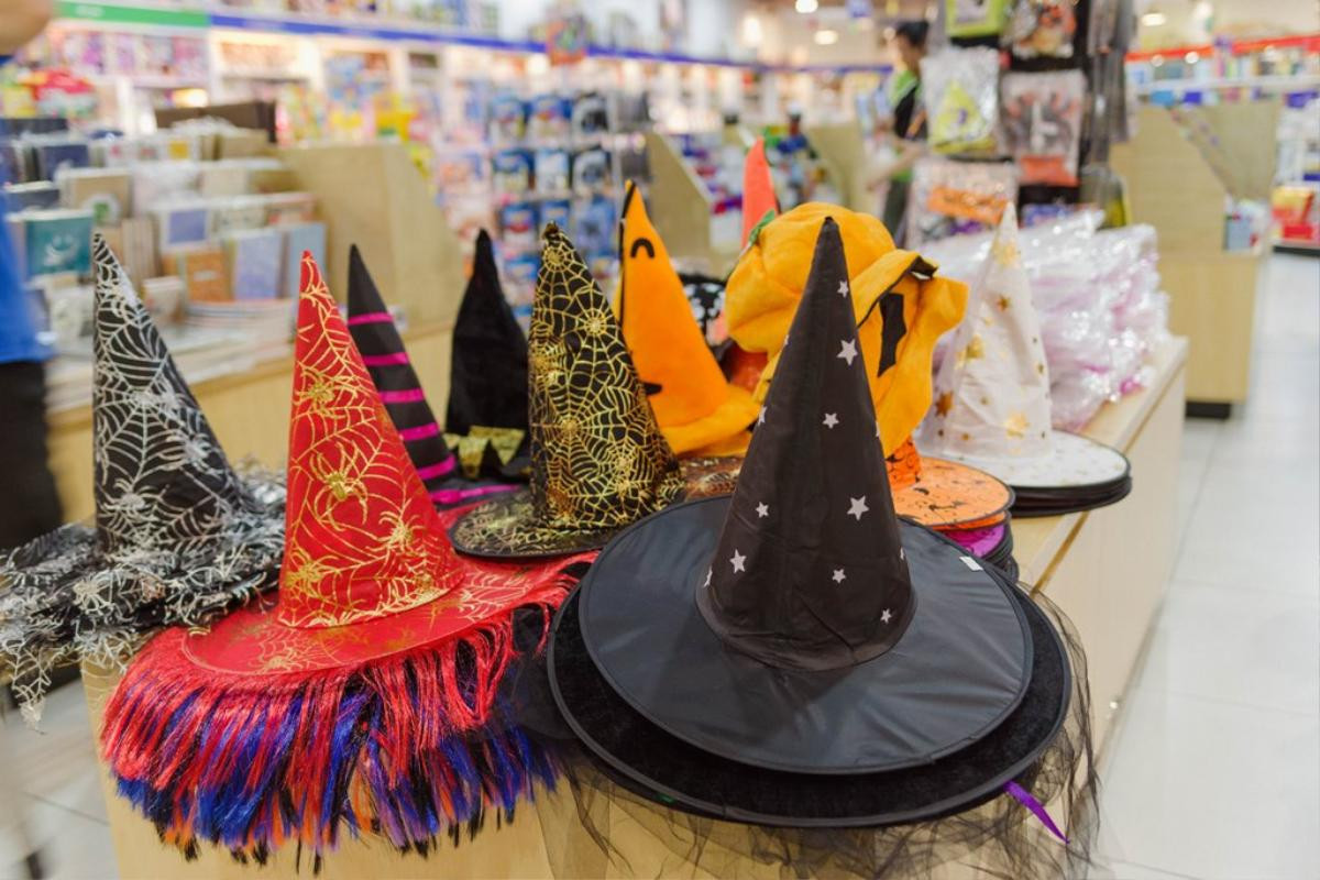 Sài Gòn tràn ngập không khí Halloween, không đến chụp hình thật phí! Ảnh 20