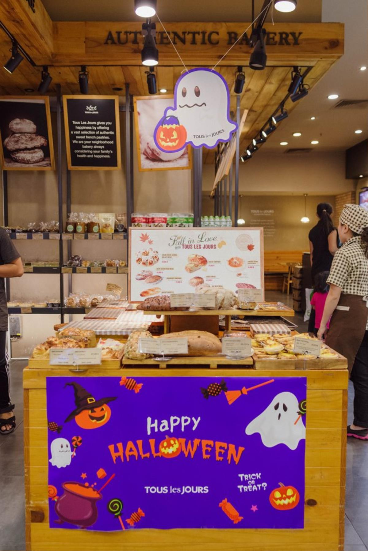 Sài Gòn tràn ngập không khí Halloween, không đến chụp hình thật phí! Ảnh 24