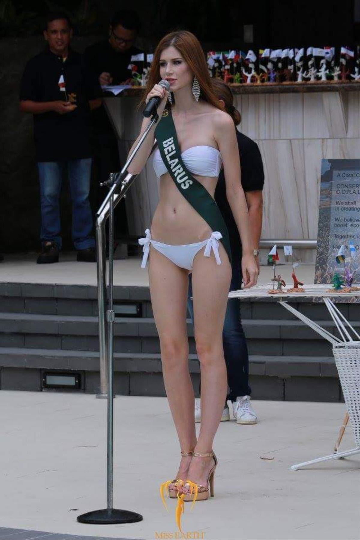 Đối thủ của Hà Thu ở Miss Earth 2017 diện bikini lộ hình thể ngấn mỡ Ảnh 2