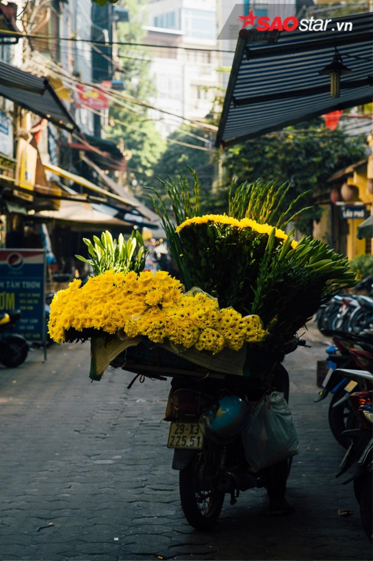 Có một khoảng thời gian 'tình' như thế, Hà Nội đẹp ngẩn ngơ khiến người ta muốn say quên lối về! Ảnh 10