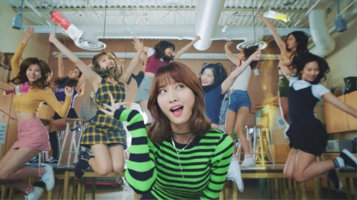 Tung MV bớt nhạt, TWICE nhanh chóng lập kỷ lục Kpop mới Ảnh 2