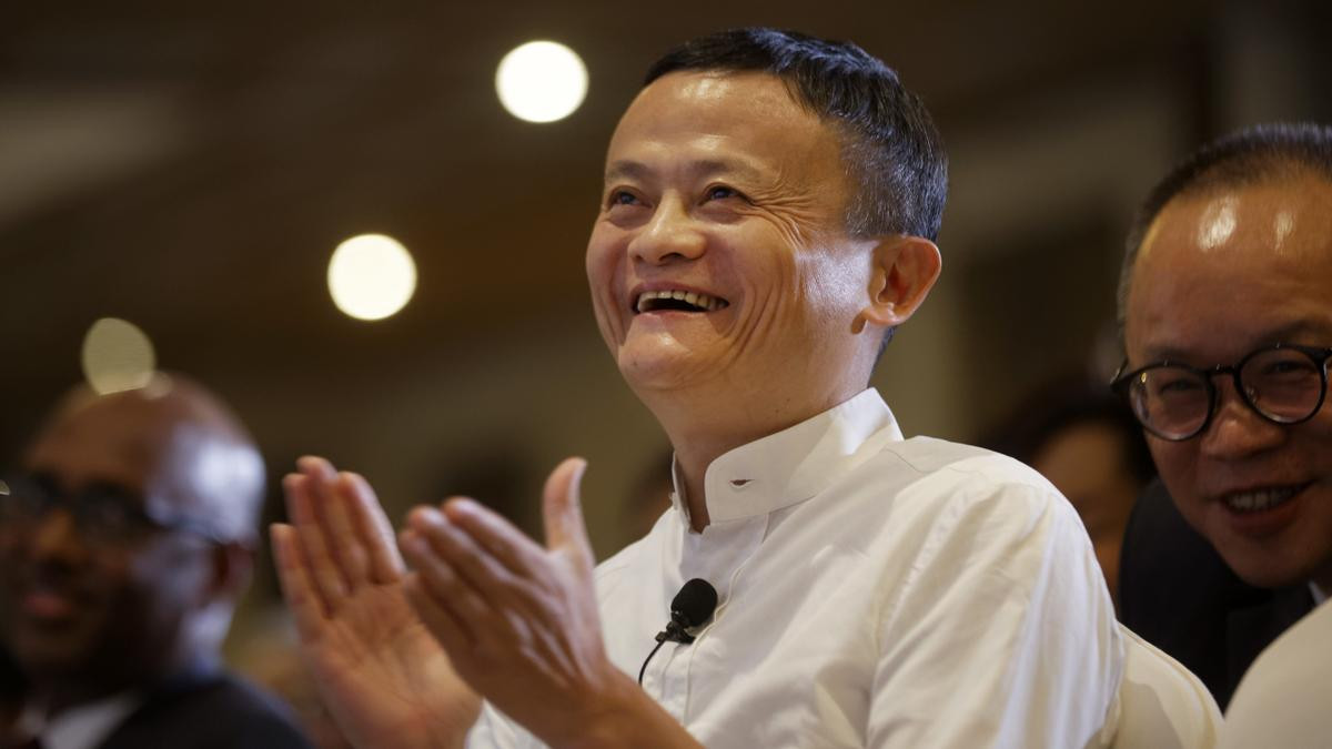 Tỷ phú Jack Ma đã nói những gì với hơn 3.000 sinh viên Hà Nội? Ảnh 5