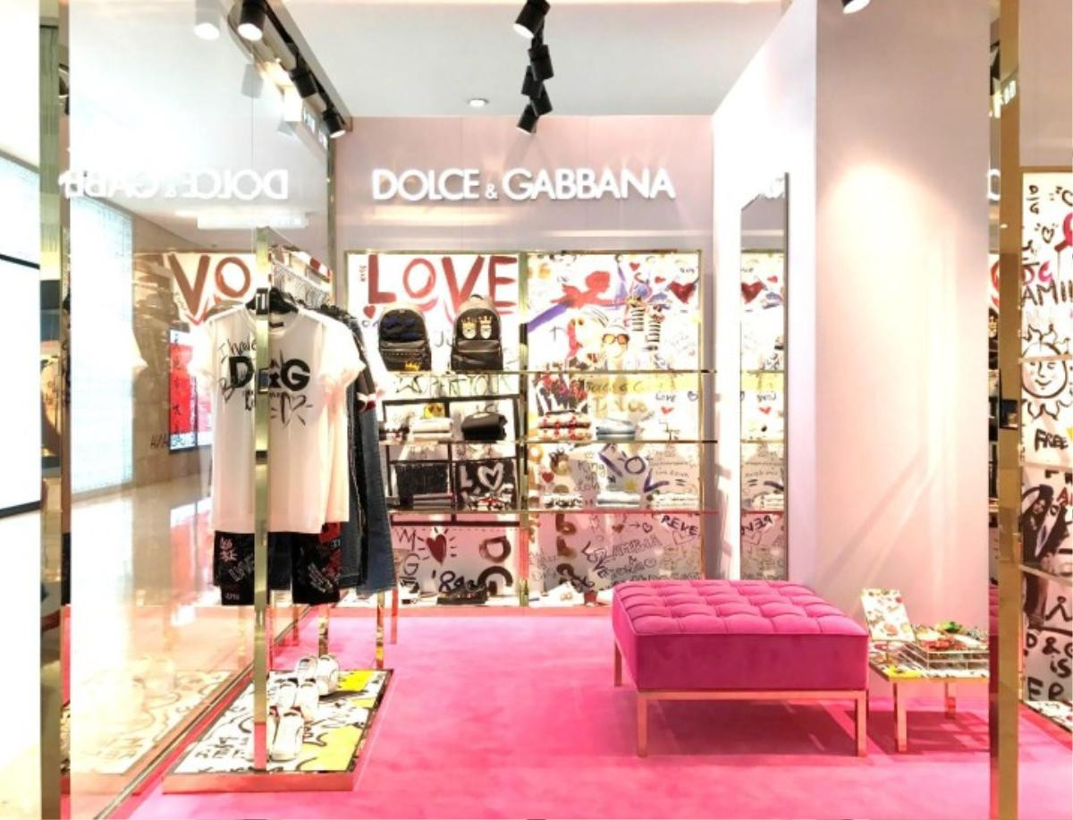 'Cảnh báo' tín đồ street-wear! Sneaker siêu xinh của Dolce & Gabbana sẽ 'hạ cánh' tại Hà Nội Ảnh 1