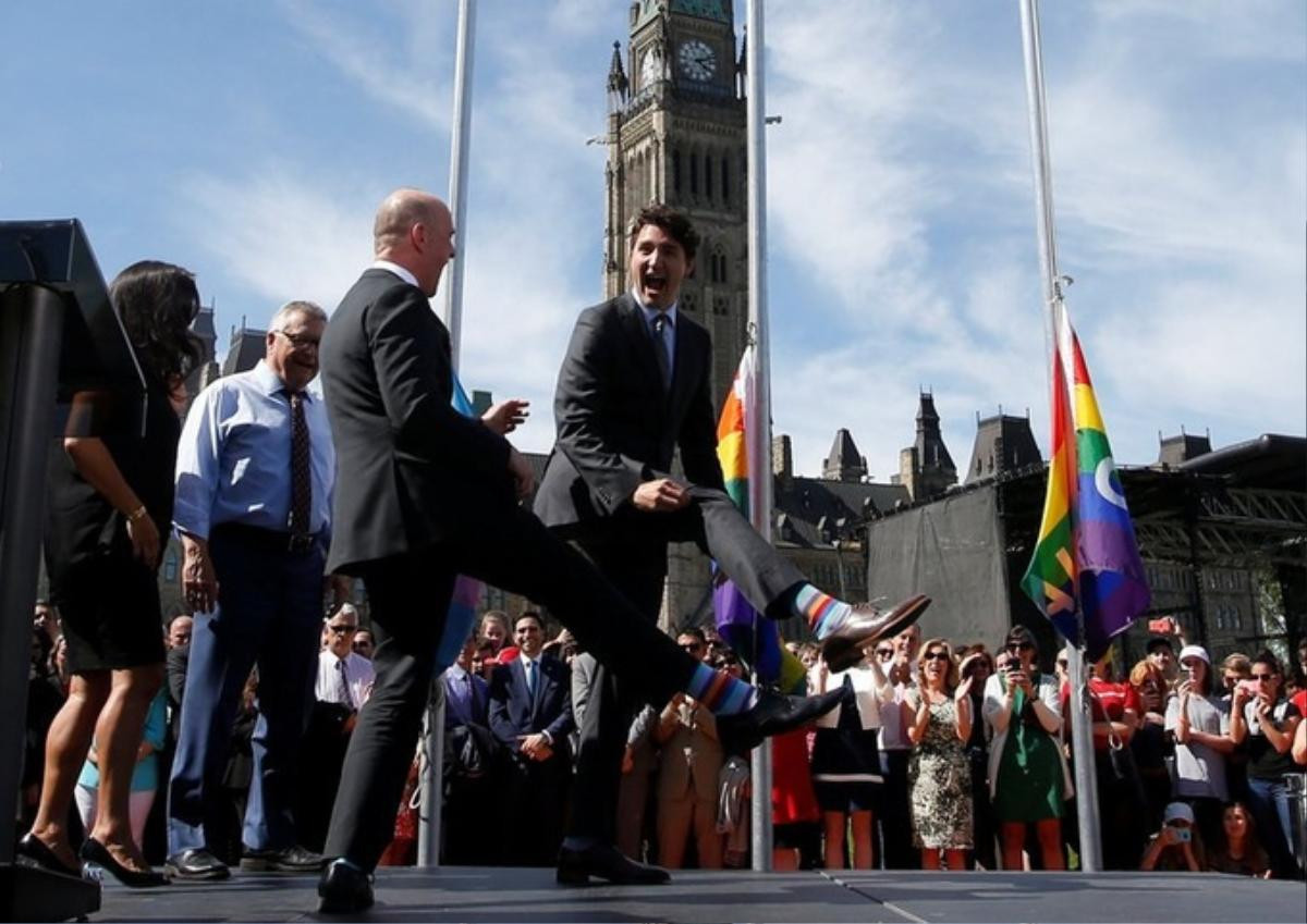 Những 'vũ khí' thời trang của 'Thủ tướng soái ca' Justin Trudeau Ảnh 3