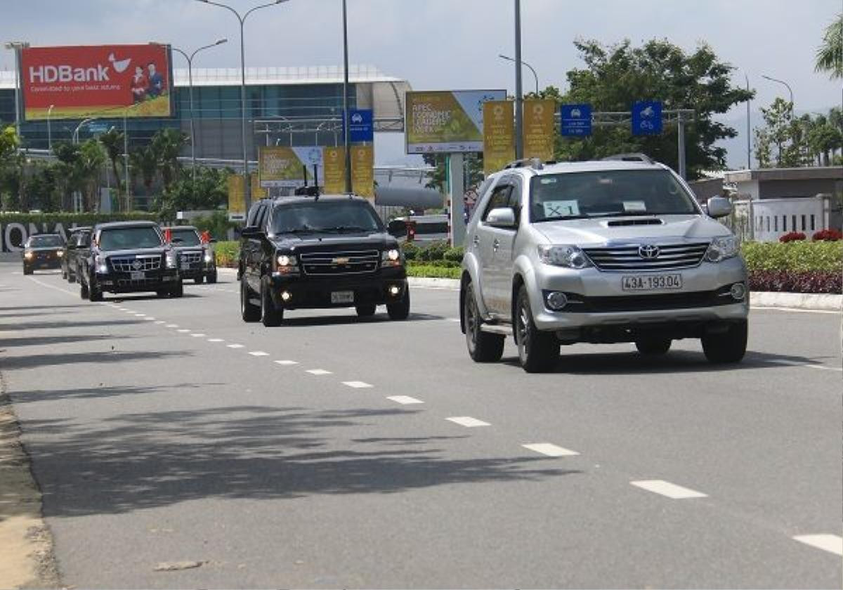 Cận cảnh đoàn xe sang của 3 nguyên thủ Mỹ, Nga, Trung lăn bánh trên đường phố Đà Nẵng Ảnh 7