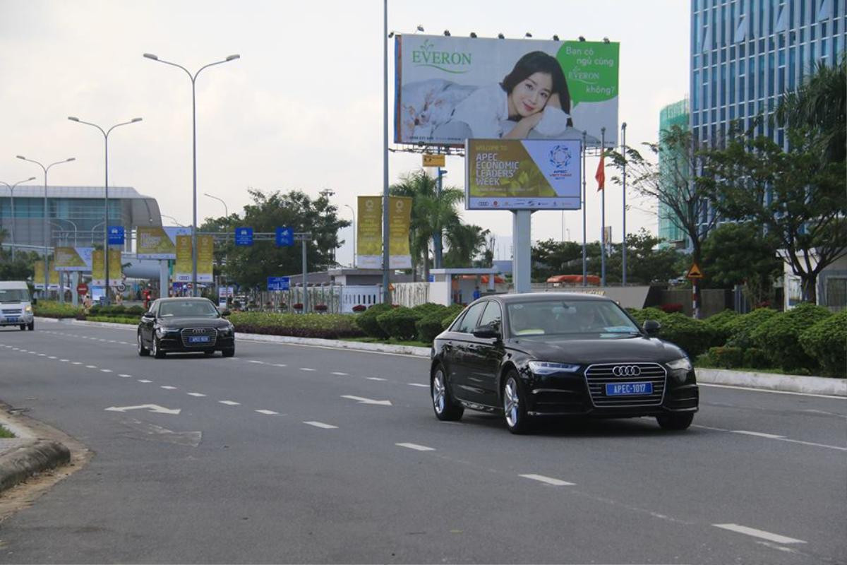 Cận cảnh đoàn xe sang của 3 nguyên thủ Mỹ, Nga, Trung lăn bánh trên đường phố Đà Nẵng Ảnh 13