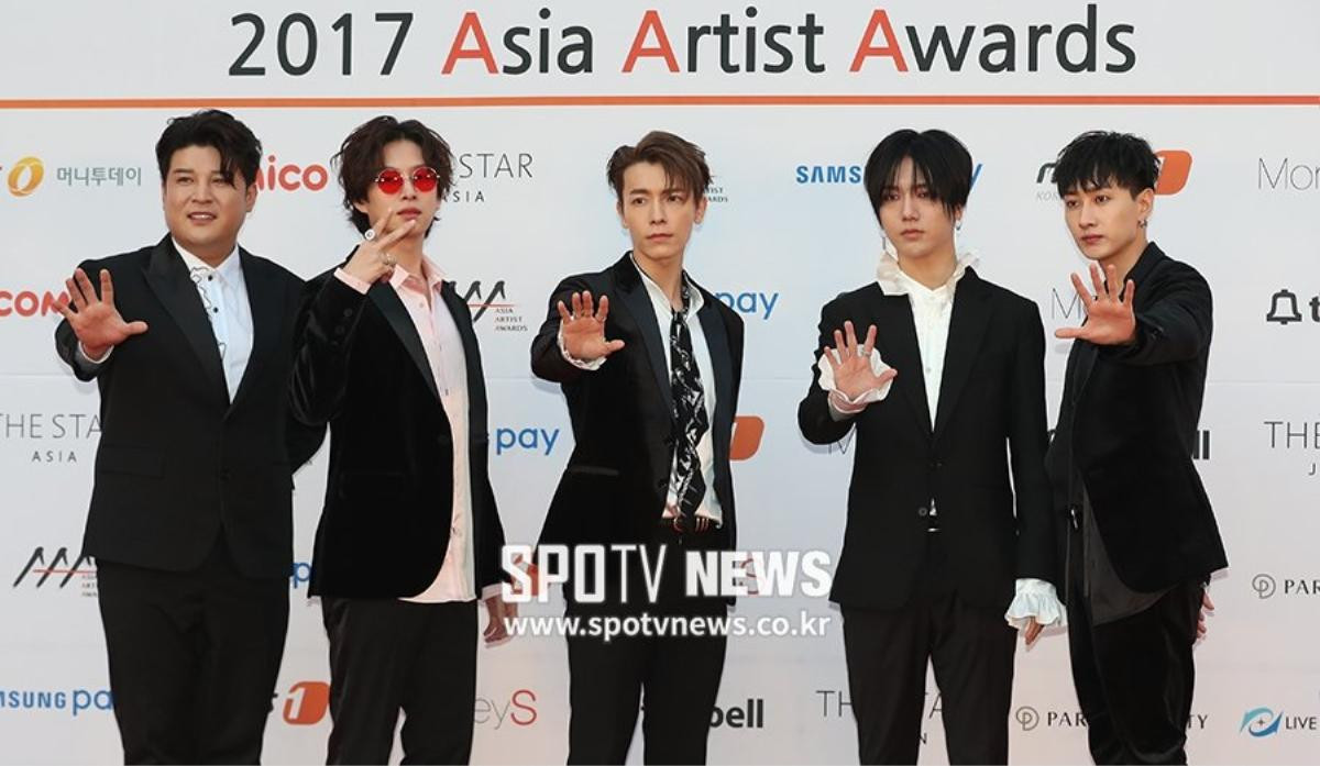 Dàn sao lộng lẫy đã xuất hiện, Asia Artist Awards 2017 vẫn phải tạm hoãn vì động đất Ảnh 1