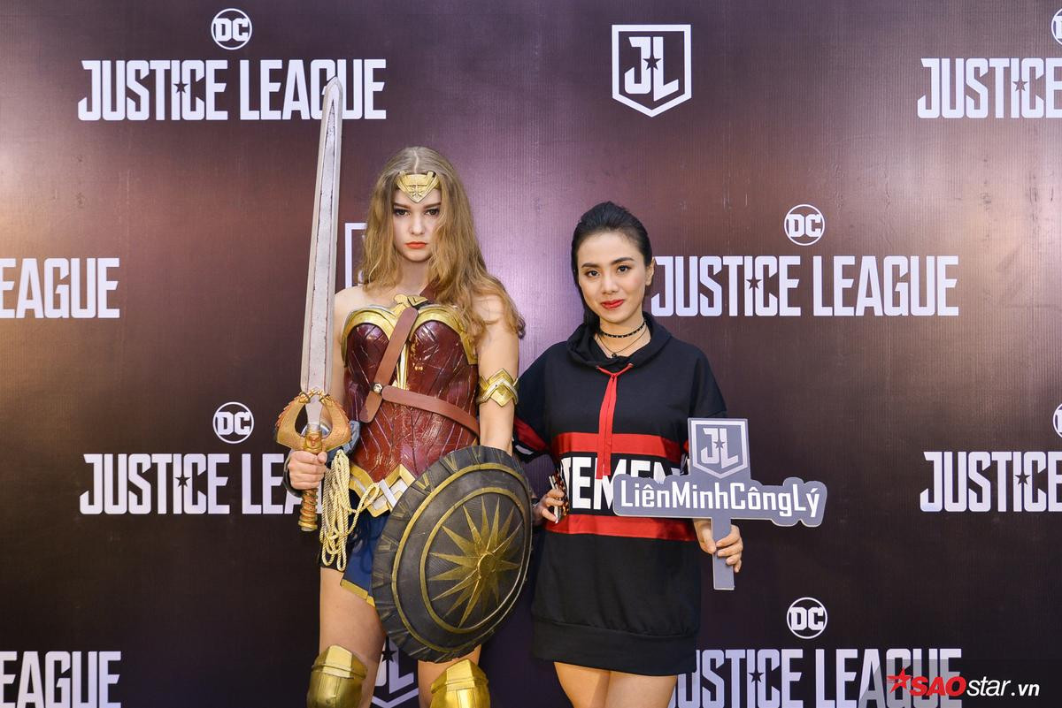 'Bom tấn' siêu anh hùng 'Justice League' khiến dàn sao Việt bị cuốn hút đến không chớp mắt Ảnh 33