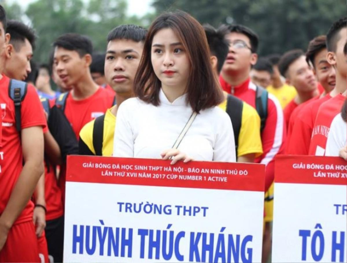 Chỉ lướt qua trên sóng truyền hình vài giây, các thiếu nữ này đã khiến dân mạng “chao đảo” Ảnh 9