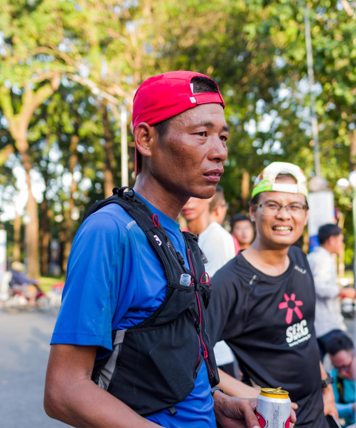 'Kiên running' hoàn tất hành trình chạy bộ 1.868 km từ Hà Nội vào Sài Gòn Ảnh 7