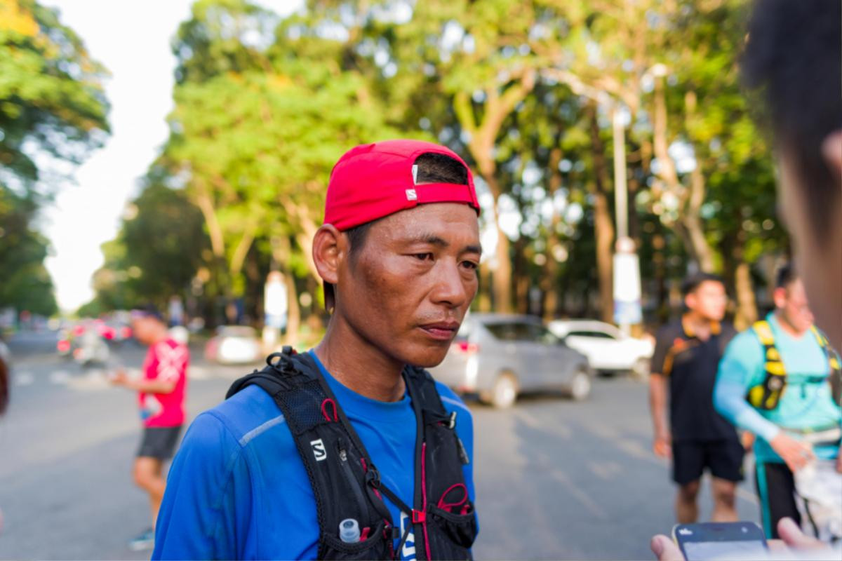 'Kiên running' hoàn tất hành trình chạy bộ 1.868 km từ Hà Nội vào Sài Gòn Ảnh 10