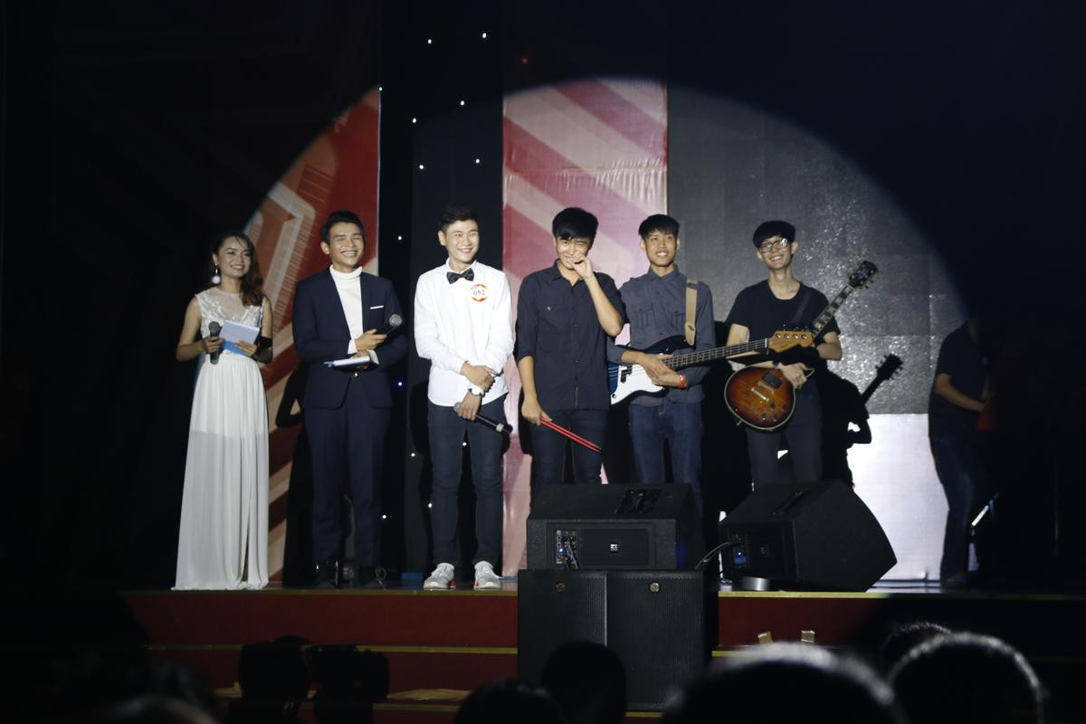 Những hình ảnh ấn tượng đêm Gala chung kết 'TDTU'S Got Talent' Ảnh 8