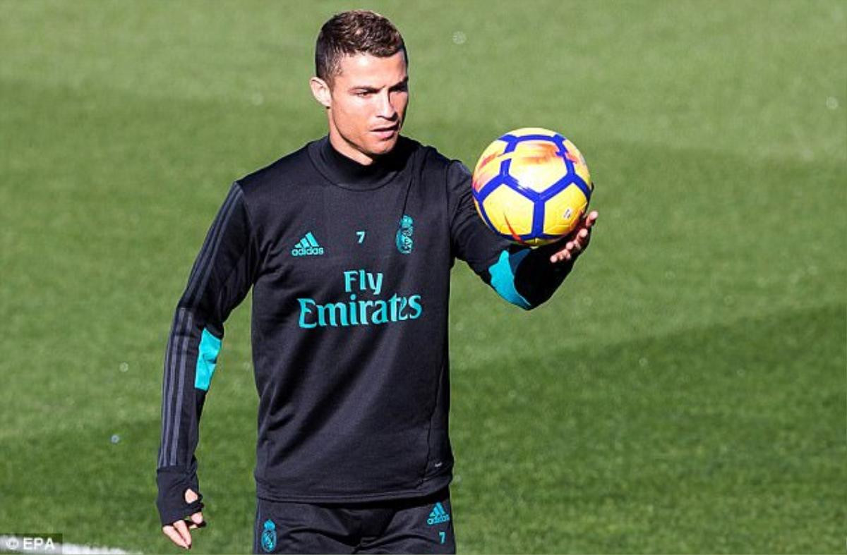 Thông tin mới nhất về vụ Ronaldo 'hục hặc' với Ramos Ảnh 2