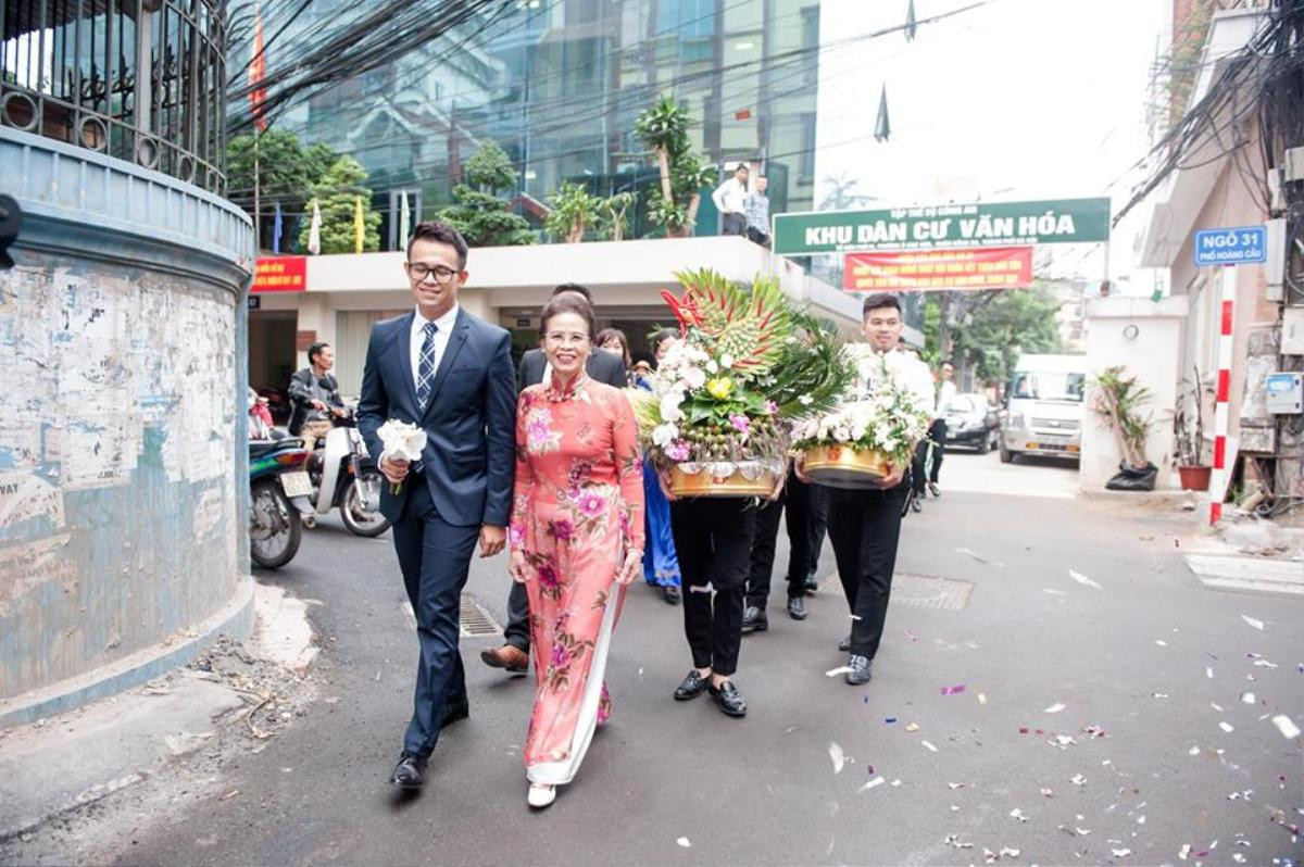 MC Đức Bảo 'Chúng tôi là chiến sĩ' bất ngờ tổ chức lễ đính hôn với bạn gái bí mật Ảnh 4