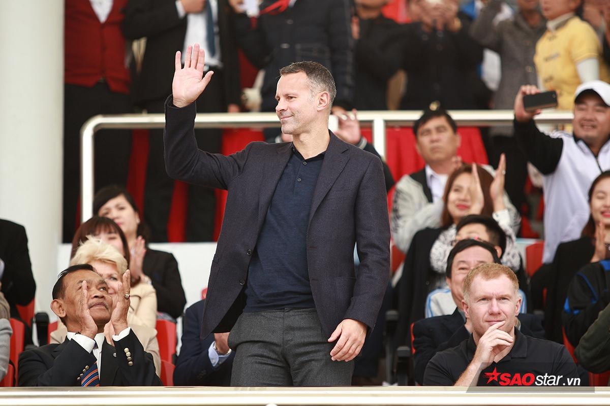 Dàn khách mời 'khủng' xuất hiện trong buổi 'chào sân' của Giggs, Paul Scholes tại PVF Ảnh 2