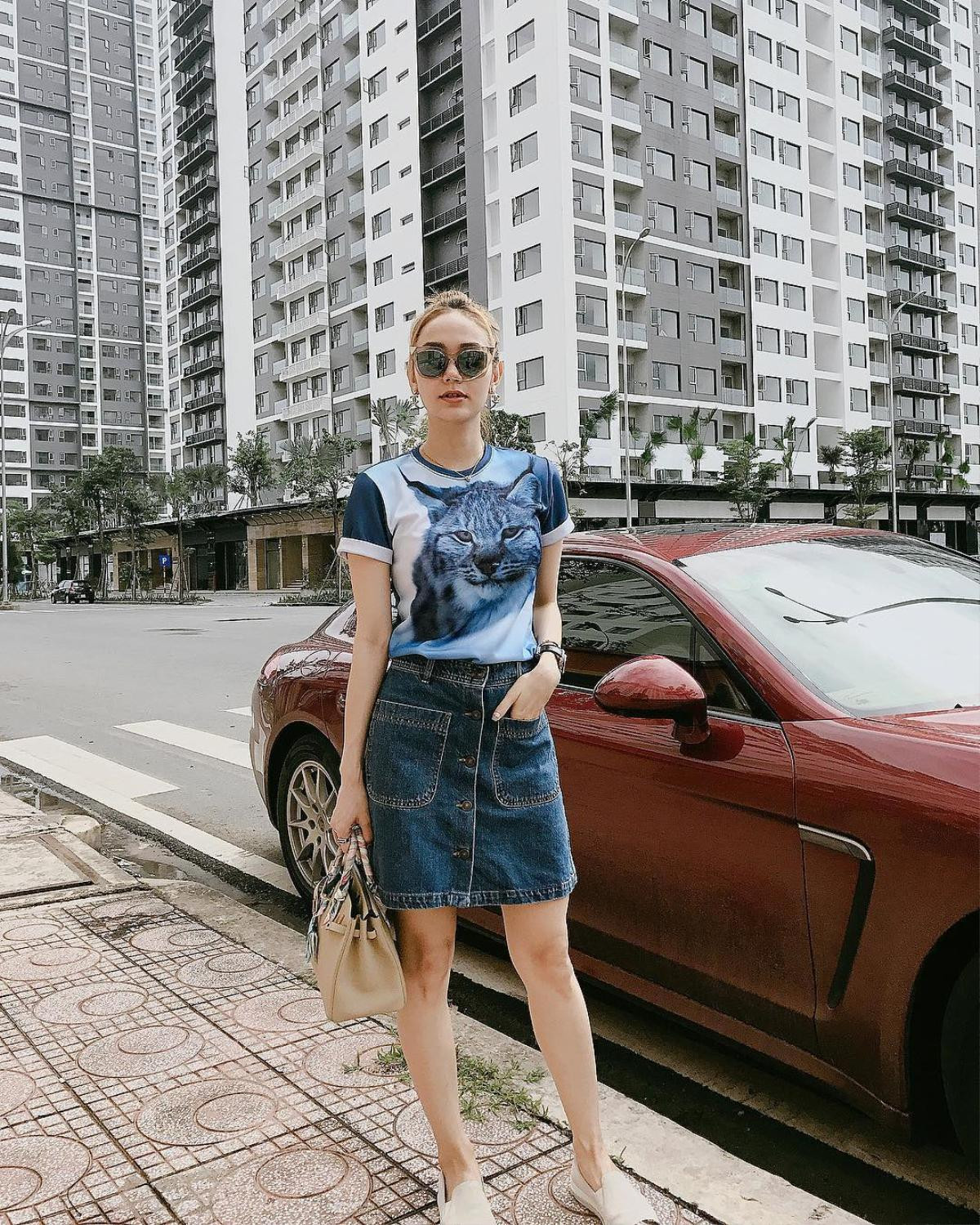 Thôi nói về giọng hát! Hãy cập nhật street style chất ngất từ hai ca sĩ bị chê khi lấn sân ca hát Ảnh 8