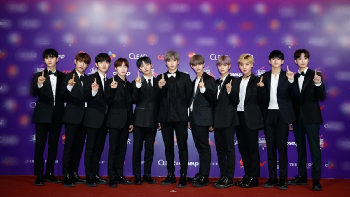 MAMA 2017: Wanna One - Seventeen 'đốt cháy' sân khấu, Tóc Tiên - Sơn Tùng chia đôi giải Nghệ sĩ Việt Ảnh 1