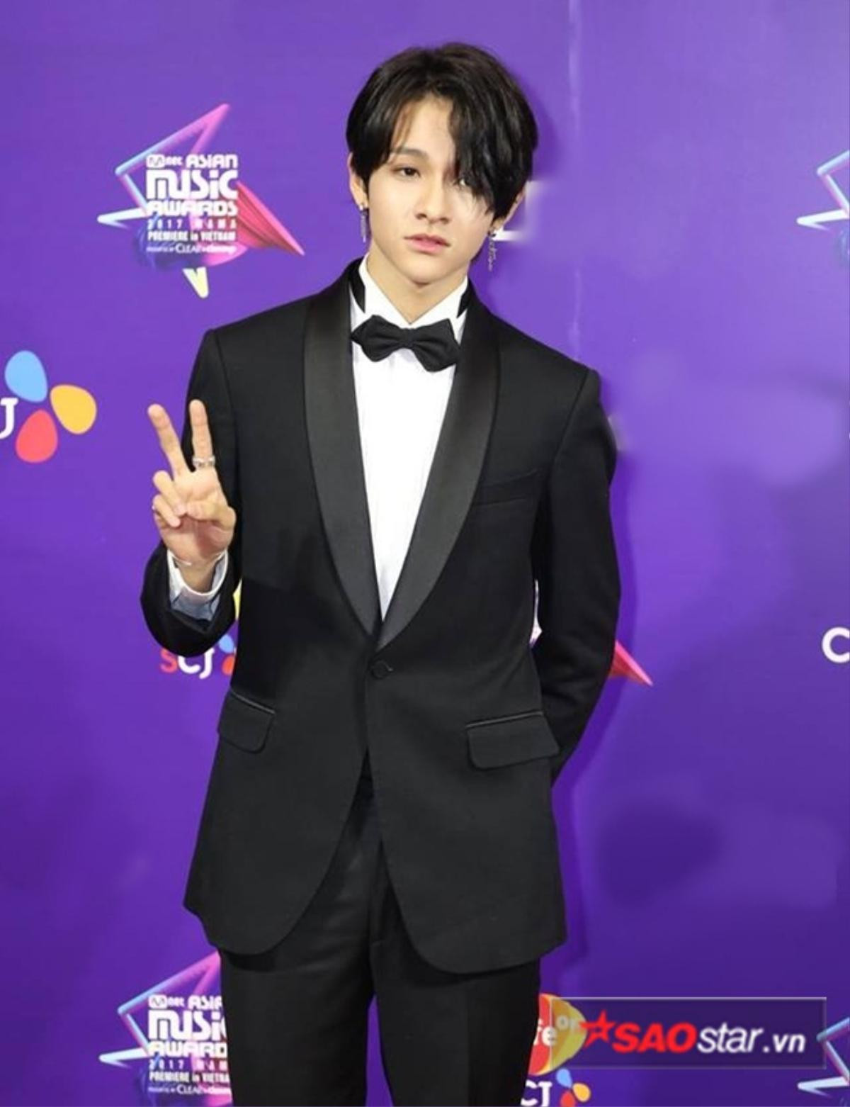 Kim Samuel 'một mình một cõi' vẫn chiếm trọn spotlight MAMA 2017 in Vietnam Ảnh 3