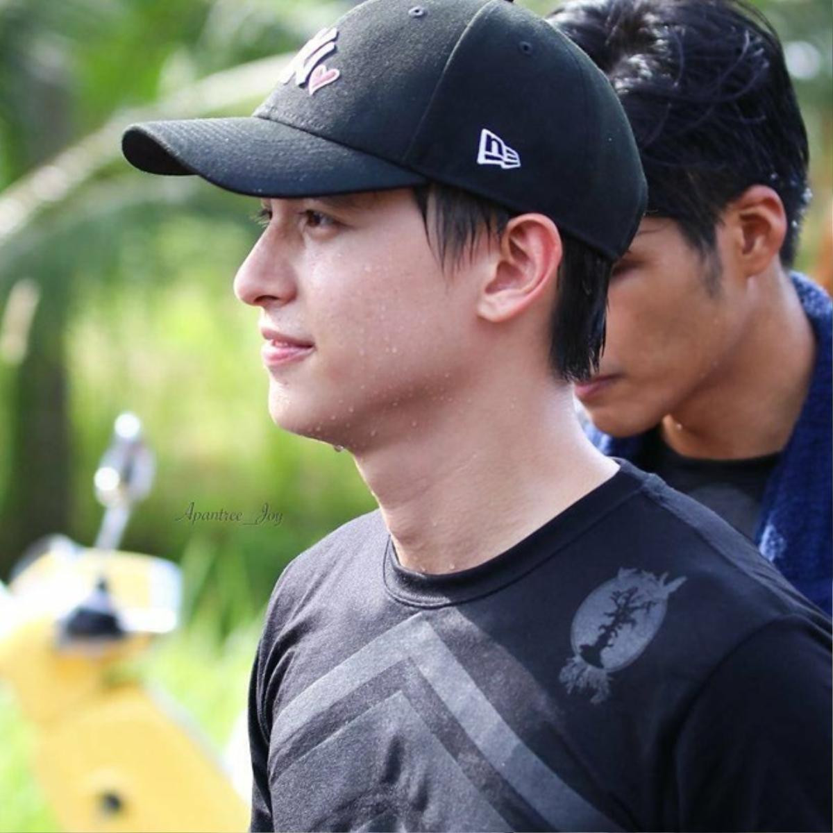 Mario Maurer tái ngộ 'nữ thần rắn' Taew Natapohn, 2 'soái ca' James Jirayu - Boy Pakorn cùng làm từ thiện Ảnh 12