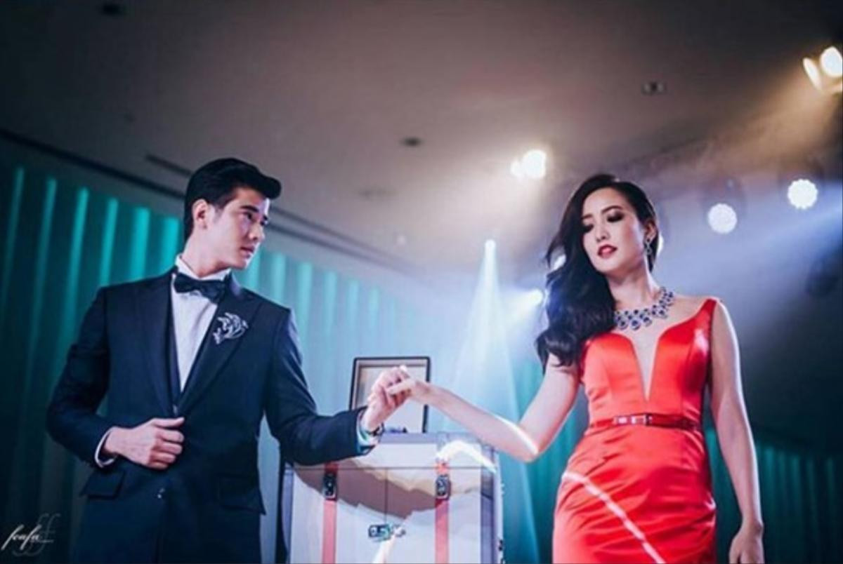 Mario Maurer tái ngộ 'nữ thần rắn' Taew Natapohn, 2 'soái ca' James Jirayu - Boy Pakorn cùng làm từ thiện Ảnh 18