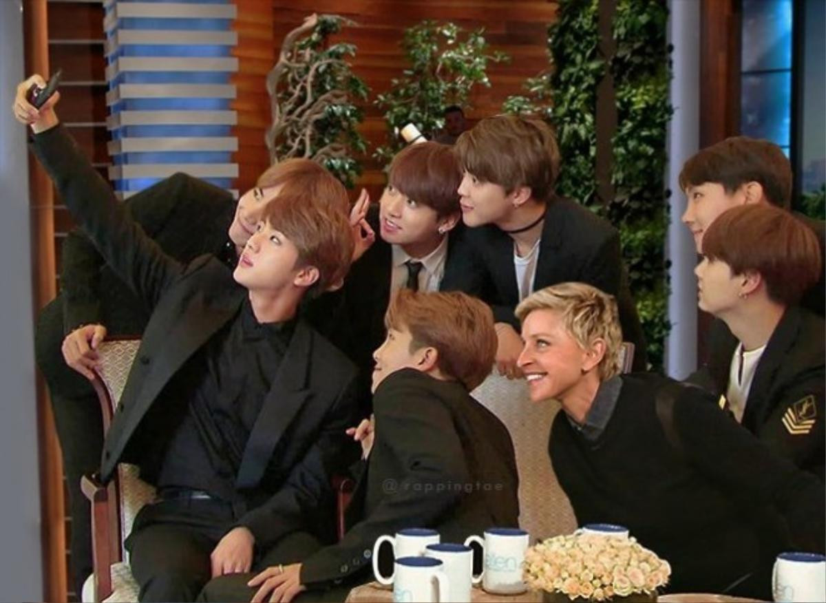 Với tư cách boygroup Kpop nổi tiếng nhất thế giới, binh đoàn BTS rần rần 'đổ bộ' Ellen Show Ảnh 1