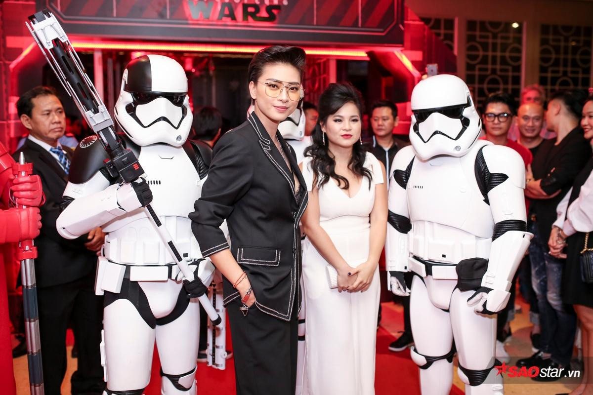 Ngô Thanh Vân, Minh Tú, Võ Hoàng Yến cùng dàn sao Việt toả sáng tại Star Wars Party Ảnh 1