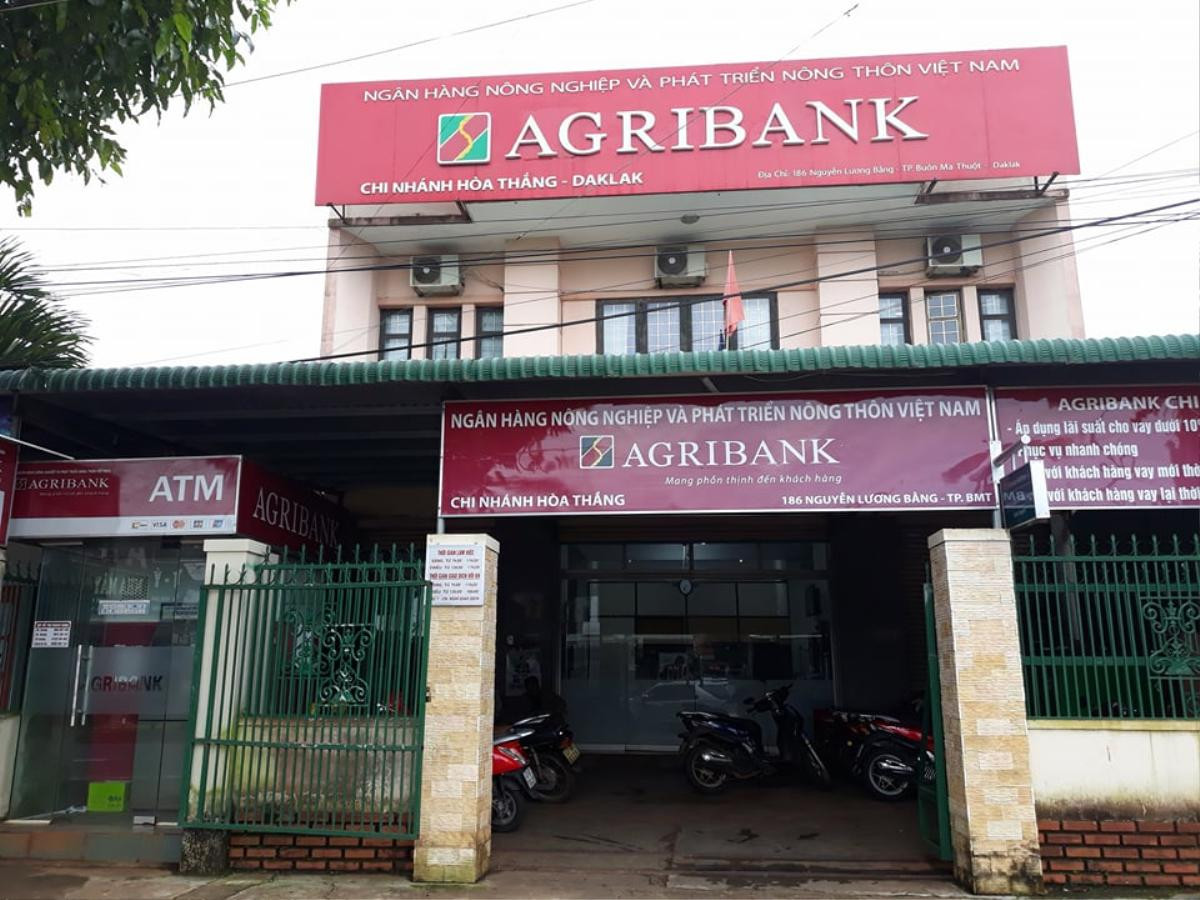 Cướp nhà băng Agribank bất thành, người đàn ông nổ súng rồi tẩu thoát Ảnh 1