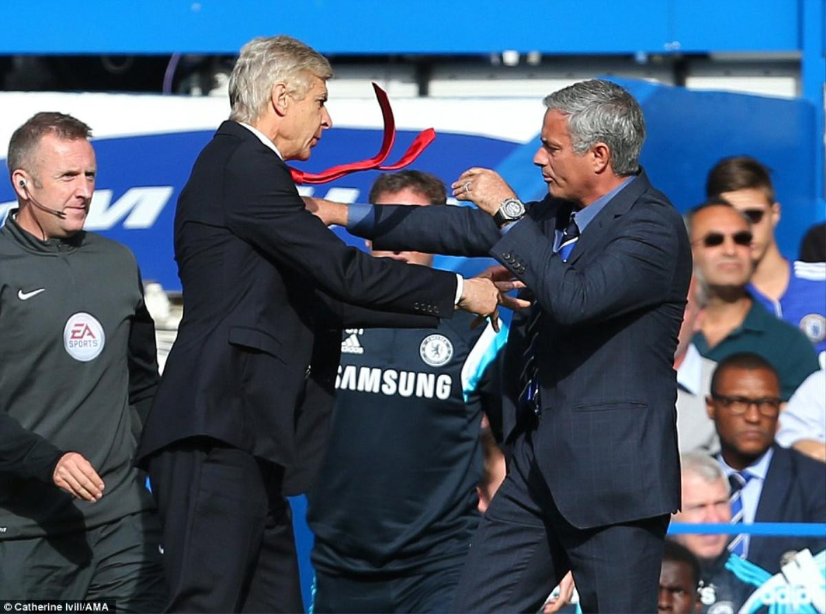 Wenger - Mourinho: Cuộc chiến giữa 'nước với lửa' Ảnh 6