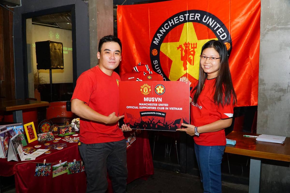 Fan Việt mở hội ‘tiếp lửa’ đại chiến Arsenal - Man United Ảnh 4