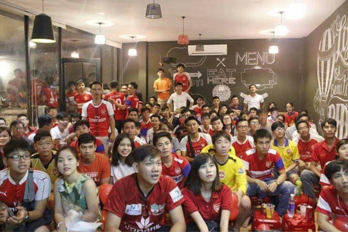 Fan Việt mở hội ‘tiếp lửa’ đại chiến Arsenal - Man United Ảnh 2