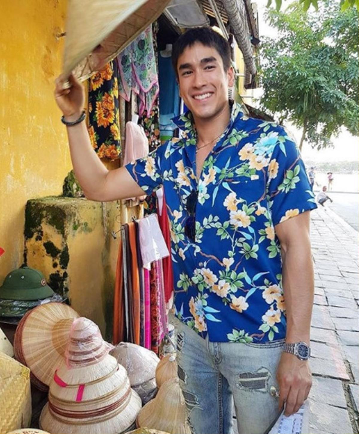 Nadech Kugimiya bất ngờ tới Việt Nam du lịch, chạy bộ ở Hội An Ảnh 2