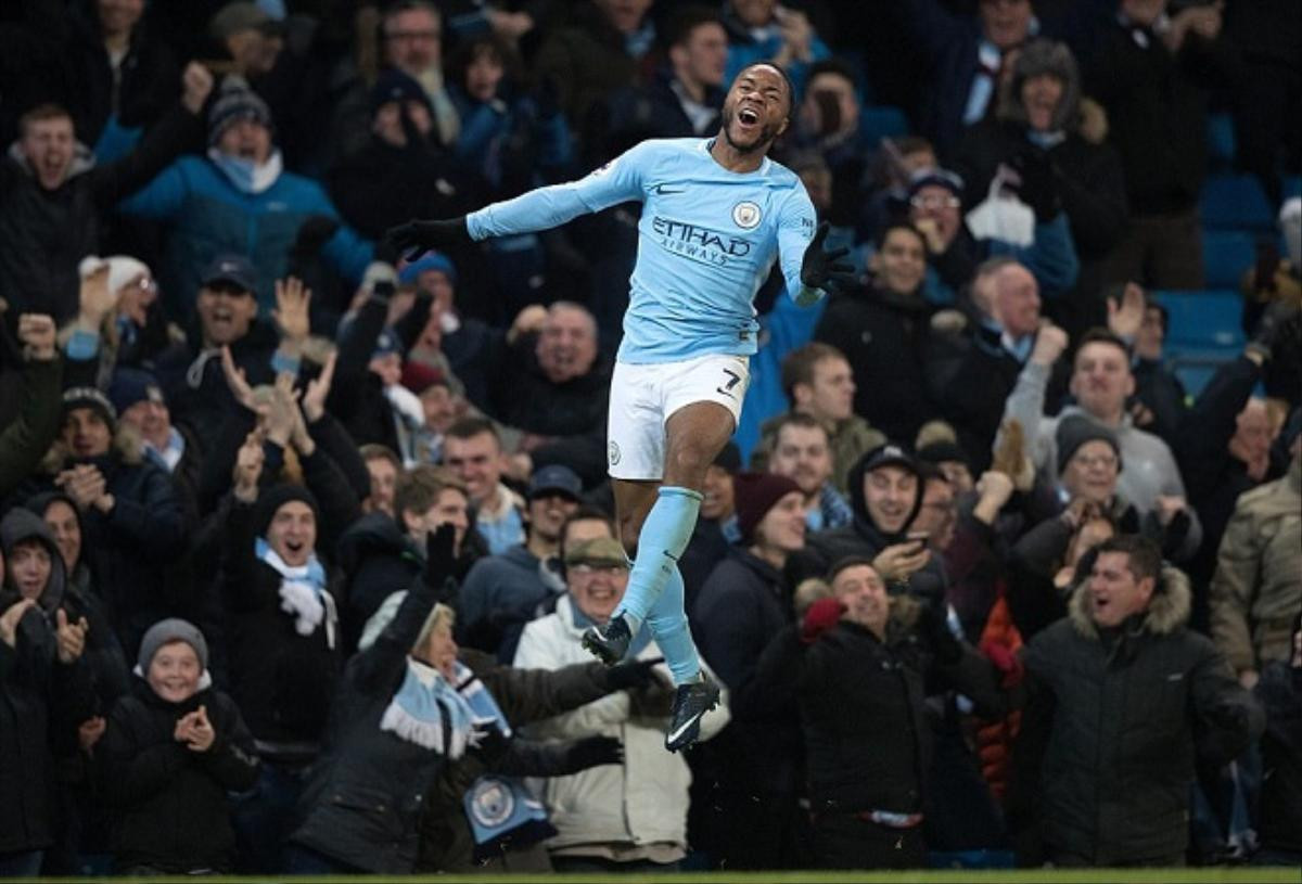 Bị Real quyến rũ, 'người hùng” Sterling chưa vội tái ký hợp đồng với Man City Ảnh 1