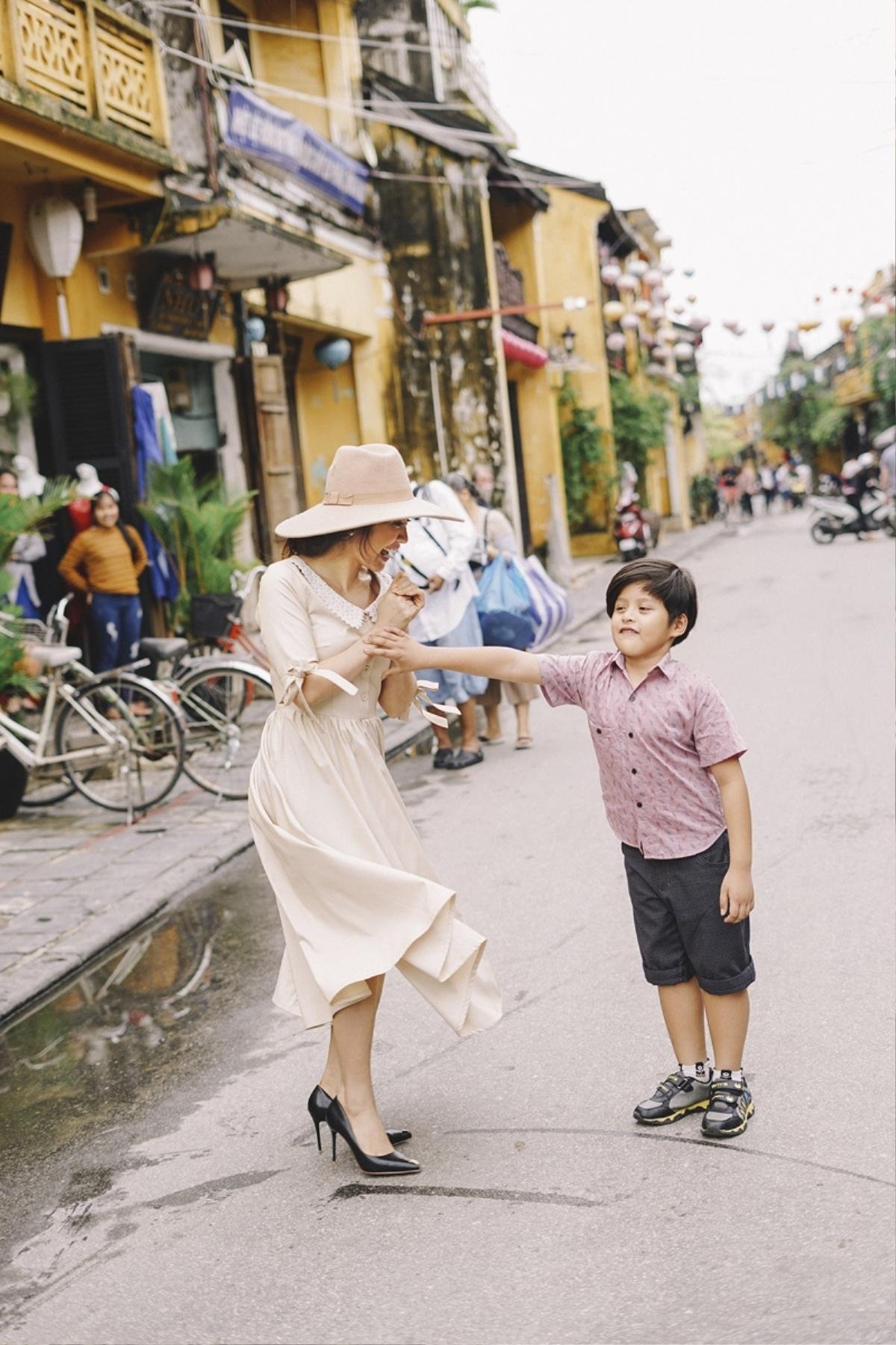 Loạt ảnh gia đình ngập tràn hạnh phúc của Thanh Thuý - Đức Thịnh và con trai Cà Phê Ảnh 8