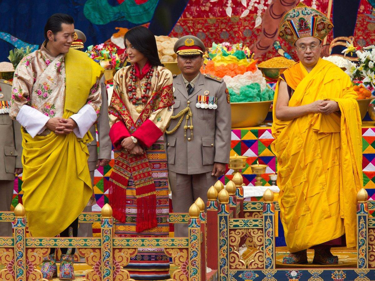 Hoàng hậu Bhutan trẻ nhất thế giới: Thông minh, xinh đẹp và giàu lòng nhân ái Ảnh 3