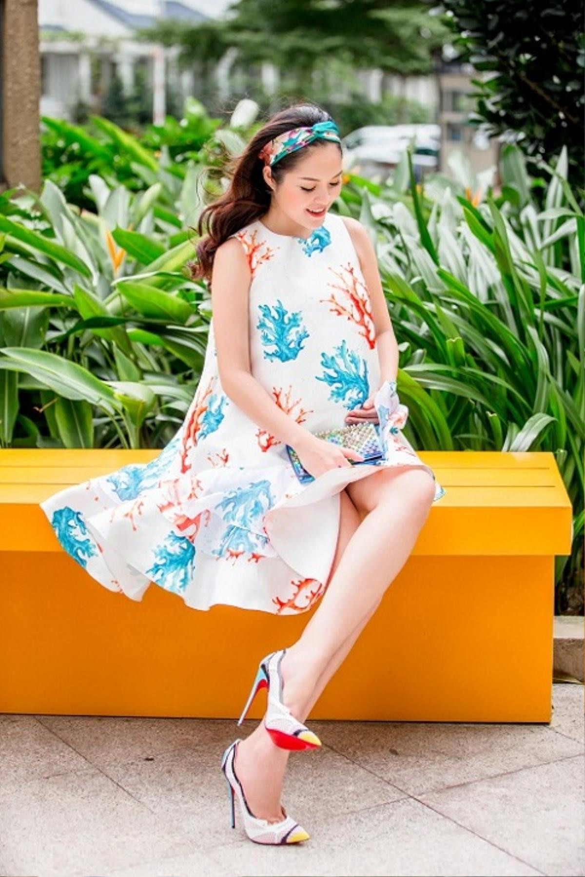 Ngắm street style cực chất của các mẹ bầu Vbiz, chân dài chưa chồng cũng muốn làm mẹ! Ảnh 7