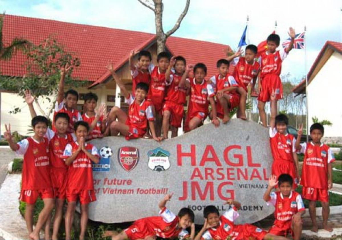 Công Phượng có 'nhận vơ' thương hiệu Arsenal cho HAGL? Ảnh 2