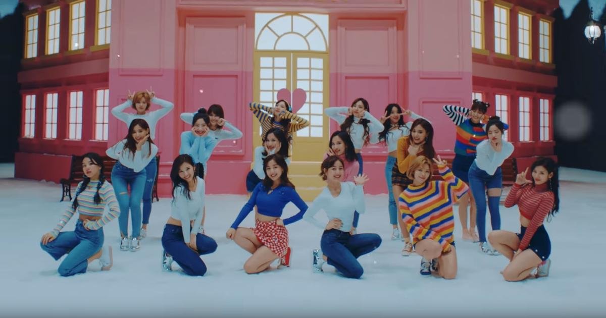 TWICE comeback lần thứ 4 trong năm với đội hình… 18 thành viên Ảnh 2