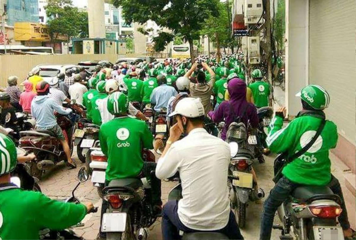 Giật mình 60 % cử nhân làm trái nghề, quá nhiều người chọn việc chạy Grab, Uber để kiếm sống Ảnh 4