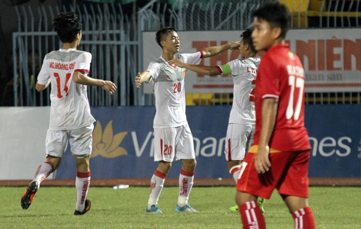 Phòng thủ như 'mơ ngủ', U21 Việt Nam vẫn thắng may mắn U21 Myanmar nhờ sao trẻ SLNA Ảnh 1