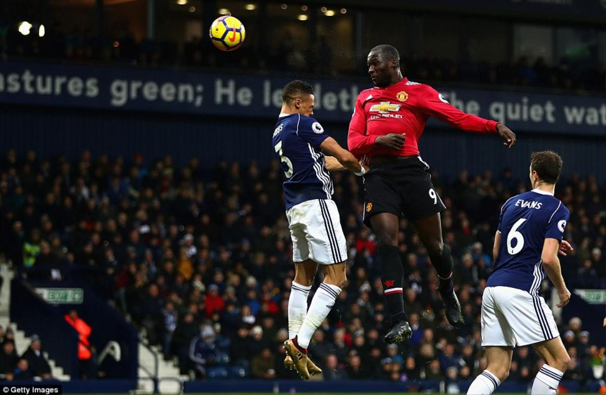 Lukaku mặt lạnh 'như tiền' dù ghi bàn giúp Man United giành chiến thắng Ảnh 1