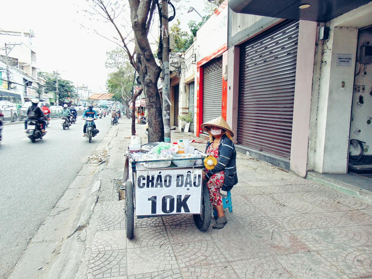 Nhiều món ăn nóng được ưu tiên lựa chọn làm bữa sáng trong những ngày nhiệt độ xuống thấp.