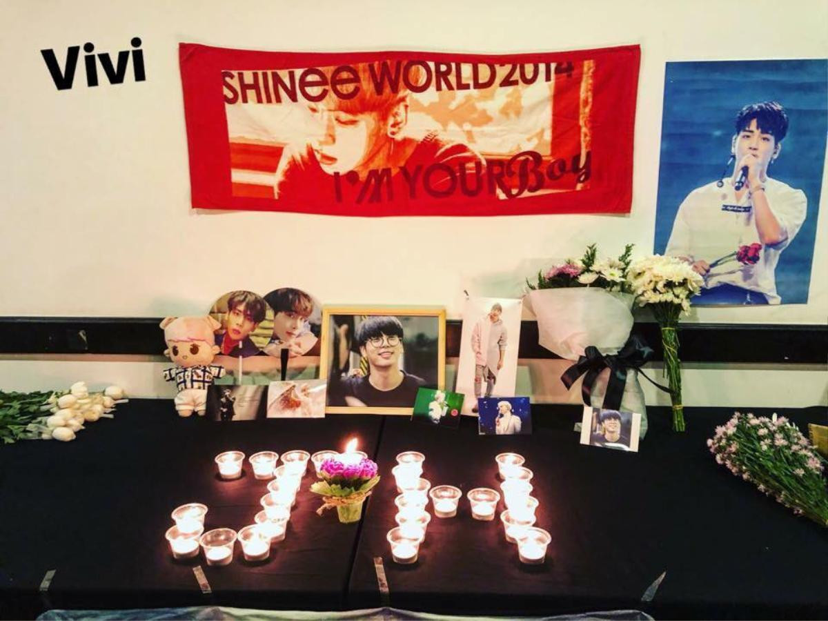 Hàng trăm fan khóc thương Jonghyun (SHINee) ở buổi lễ tưởng niệm tại TP.HCM Ảnh 9