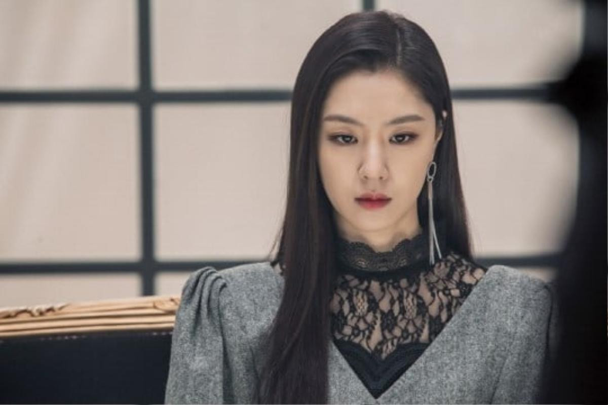 Nữ phụ nổi hơn cả Shin Se Kyung, 'Black Knight' đạt mốc rating cao nhất từ khi phát sóng Ảnh 1