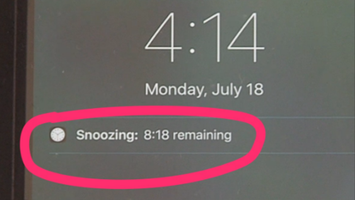 Sáng nào cũng nhấn snooze báo thức, giờ tôi mới hiểu tại sao iPhone lại chỉ cho 'ngủ nướng” thêm 9 phút Ảnh 1
