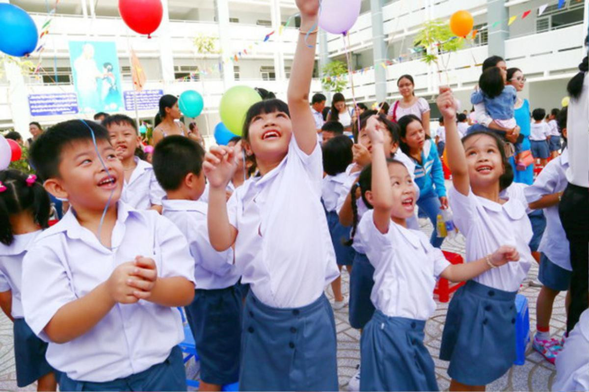 Học sinh Hà Nội - Sài Gòn nghỉ Tết dương lịch và Tết Nguyên đán như thế nào? Ảnh 1