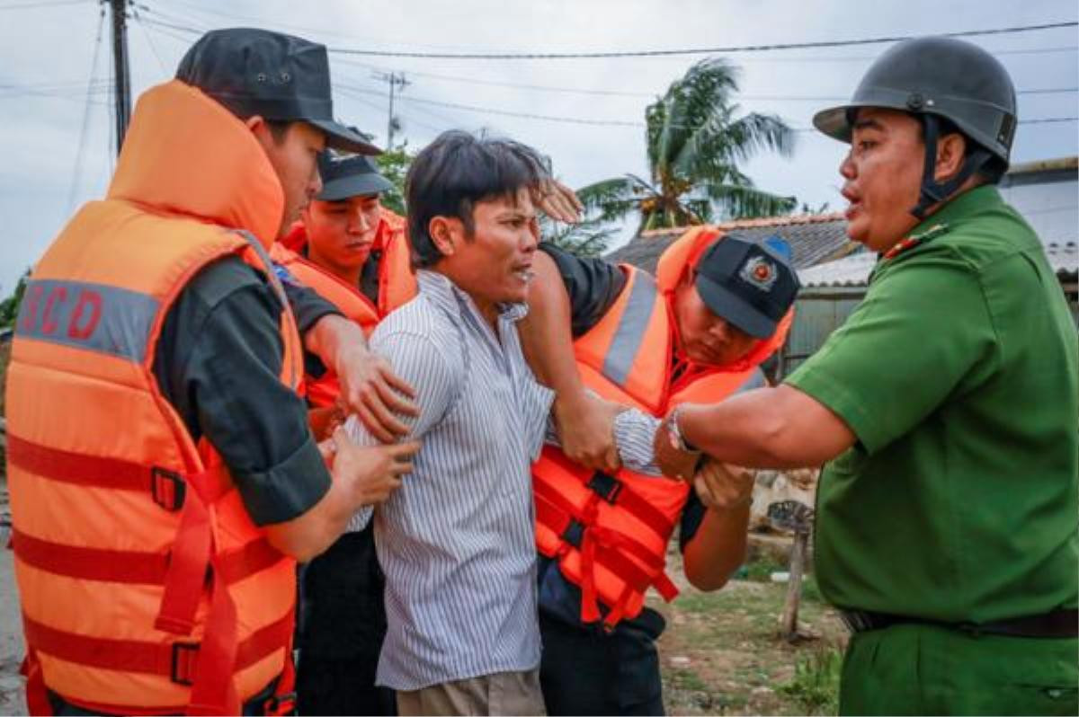 Những cách phòng chống bão 'siêu dị' của người dân Nam Bộ Ảnh 7