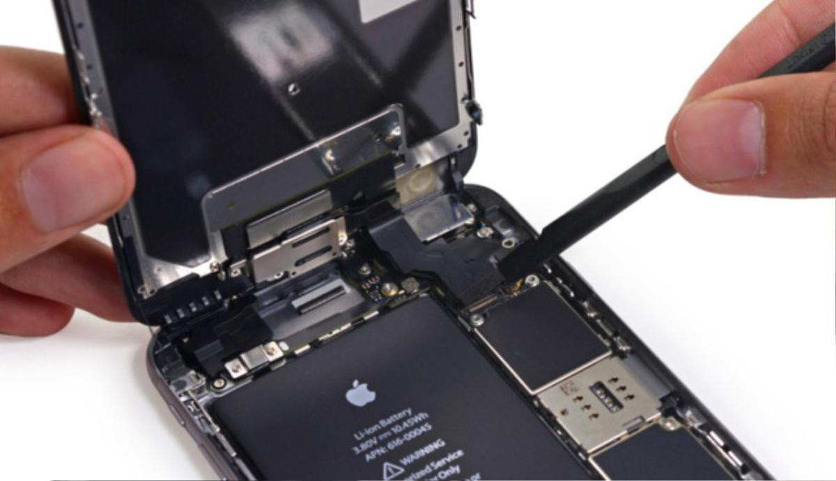 Apple xin lỗi người dùng vì cố tình làm chậm iPhone cũ, giá thay pin sẽ giảm 2/3 Ảnh 1