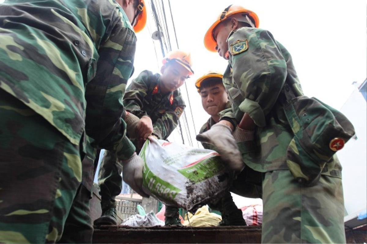 Vụ nổ kinh hoàng tại Bắc Ninh: Hoang mang trở về sau đống đổ nát! Ảnh 10