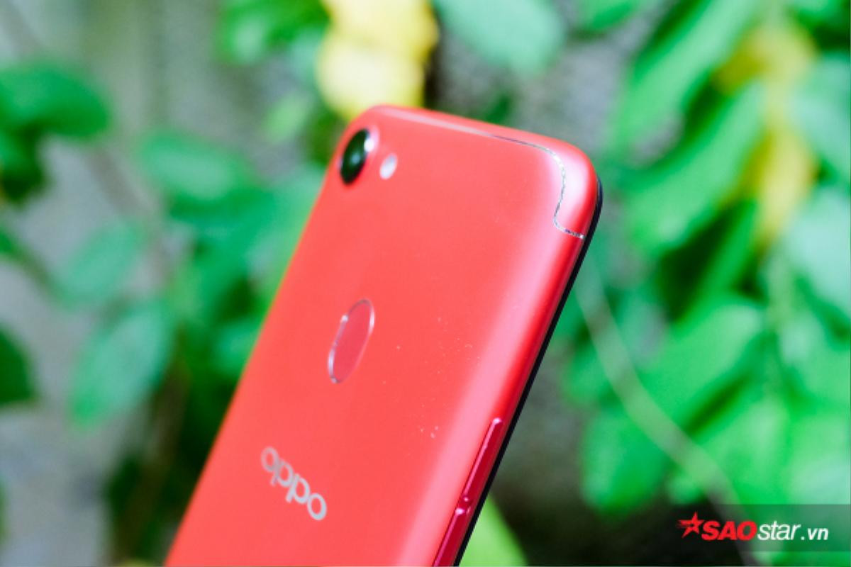 Cận cảnh OPPO F5 trẻ trung với thân máy màu đỏ đẹp xuất sắc Ảnh 7